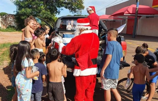 Ponta Porã: Pelo 28º ano consecutivo, Marcelino Nunes será o Papai Noel na Vila Aurea Ponta Porã: Pelo 28º ano consecutivo, Marcelino Nunes será o Papai Noel na Vila Aurea