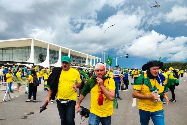 Deputados aprovam intervenção federal na segurança do DF