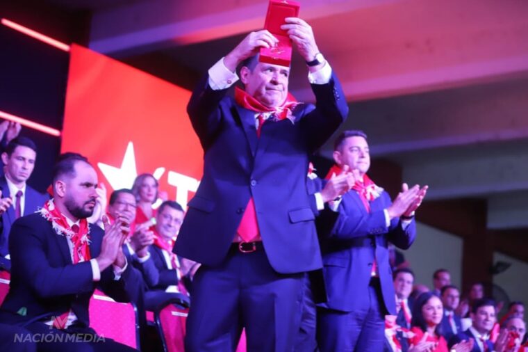 En su primer discurso como presidente de la ANR, HC llama a la unidad colorada En su primer discurso como presidente de la ANR, HC llama a la unidad colorada