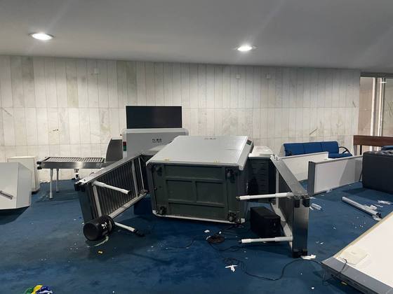 Eduardo Riedel, Governador do MS oferece assistência jurídica a presos em atos de vandalismo em Brasilia Eduardo Riedel, Governador do MS oferece assistência jurídica a presos em atos de vandalismo em Brasilia