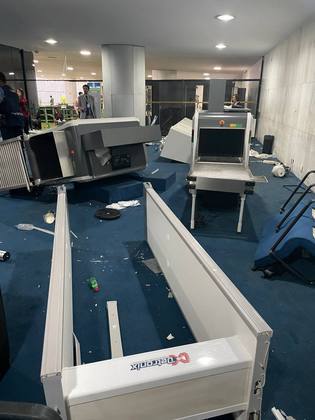 Eduardo Riedel, Governador do MS oferece assistência jurídica a presos em atos de vandalismo em Brasilia Eduardo Riedel, Governador do MS oferece assistência jurídica a presos em atos de vandalismo em Brasilia