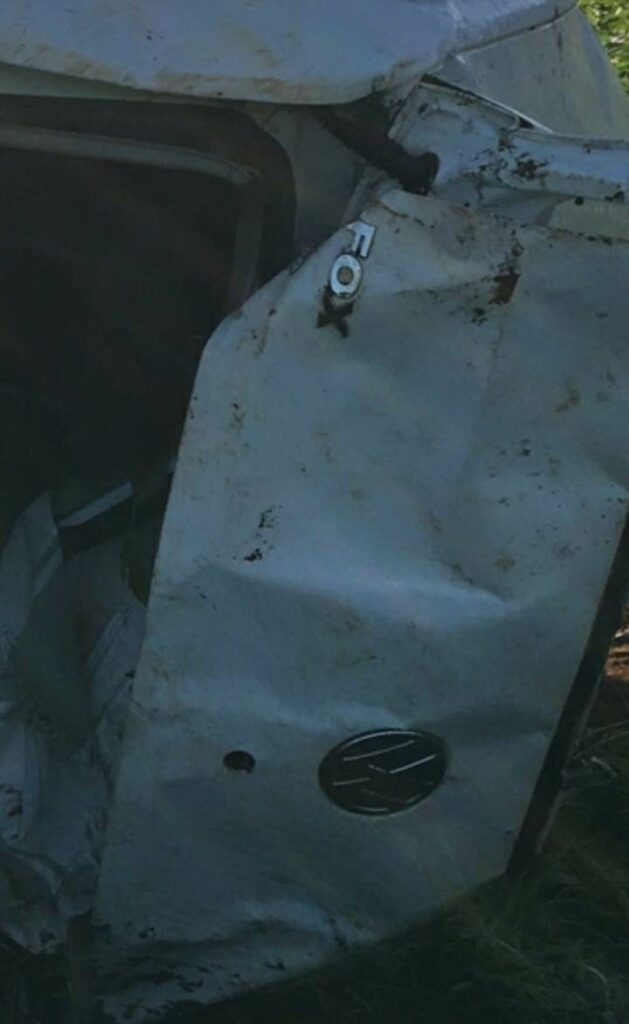 Em Ponta Porã, carro bate em moto, capota várias vezes e 4 morrem ao serem arremessados Em Ponta Porã, carro bate em moto, capota várias vezes e 4 morrem ao serem arremessados