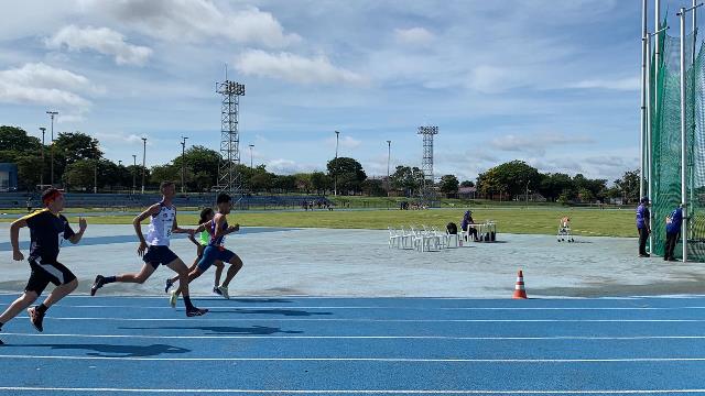Atletas da APEV participaram da Seletiva Estadual Escolar de Atletismo em Campo Grande Atletas da APEV participaram da Seletiva Estadual Escolar de Atletismo em Campo Grande