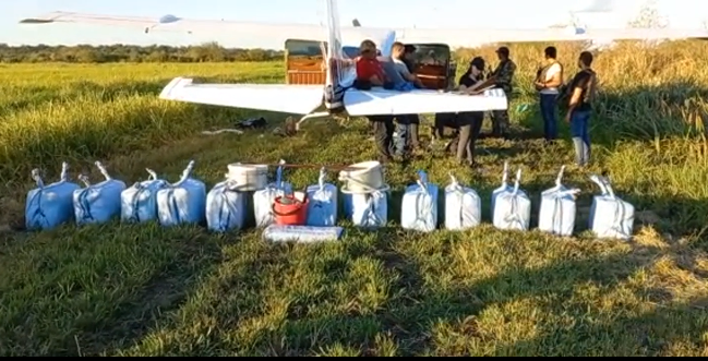 Senad detiene a cinco personas con carga de cocaína en Ayolas Senad detiene a cinco personas con carga de cocaína en Ayolas