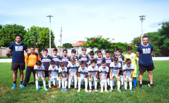Escolinha B10 FC estreia em competição de base e conquista título no Torneio União Cup de Maracaju Escolinha B10 FC estreia em competição de base e conquista título no Torneio União Cup de Maracaju