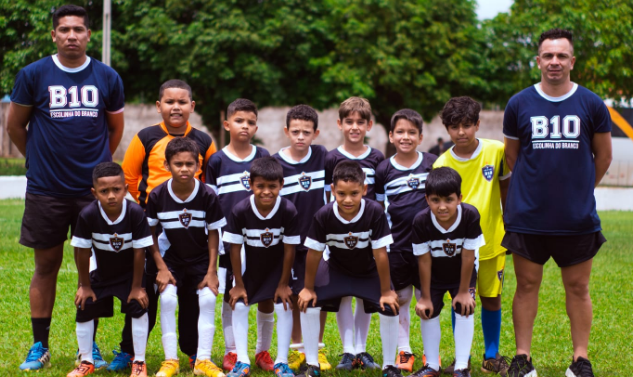 Escolinha B10 FC estreia em competição de base e conquista título no Torneio União Cup de Maracaju Escolinha B10 FC estreia em competição de base e conquista título no Torneio União Cup de Maracaju