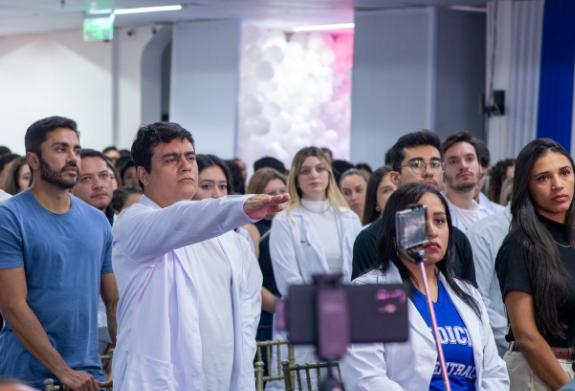 UCP recebe novos alunos de Medicina e começa mais um ano letivo UCP recebe novos alunos de Medicina e começa mais um ano letivo
