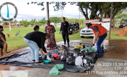 Ponta Porã: Defesa Civil, Agetran e GCMFRon fazem doações à desabrigados do último temporal