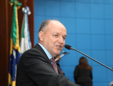 Fortalecimento da democracia e trabalho em prol da vontade popular marcam discursos Fortalecimento da democracia e trabalho em prol da vontade popular marcam discursos