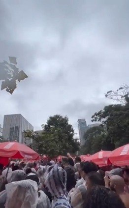 Chuva no litoral norte de SP deixa 36 mortos; 228 pessoas estão desalojadas e 338 desabrigadas Chuva no litoral norte de SP deixa 36 mortos; 228 pessoas estão desalojadas e 338 desabrigadas