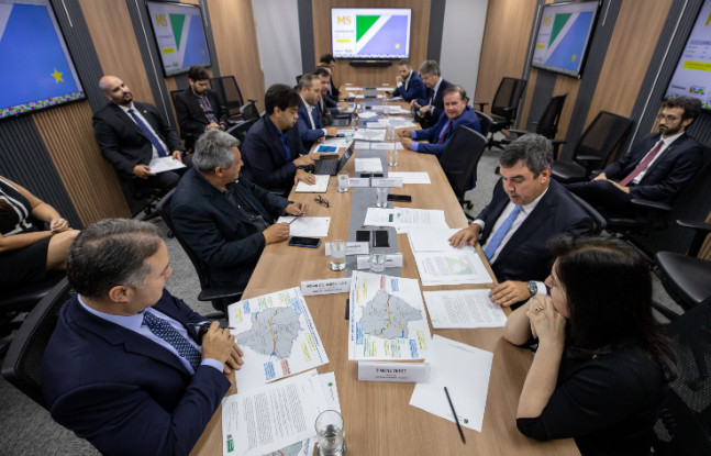 Em reunião com Riedel, ministro garante quase R$ 1 bilhão para rodovias e concretização da Rota Bioceânica Em reunião com Riedel, ministro garante quase R$ 1 bilhão para rodovias e concretização da Rota Bioceânica
