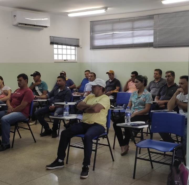 Cooperfron participa de curso ministrado pelo Sest Senat Cooperfron participa de curso ministrado pelo Sest Senat