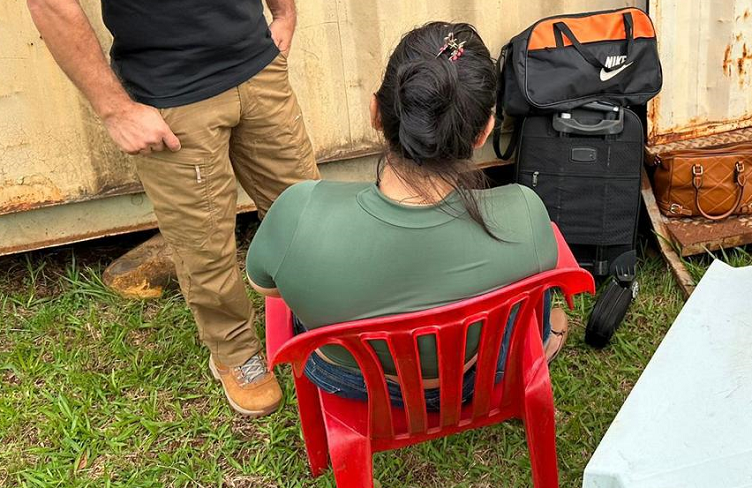 Presa tras ser sorprendida transportando más de 18 kilos de marihuana Presa tras ser sorprendida transportando más de 18 kilos de marihuana