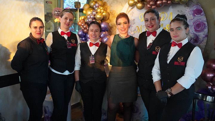 Del Toro Resto Bar realizou evento em homenagem ao dia Internacional da Mulher Del Toro Resto Bar realizou evento em homenagem ao dia Internacional da Mulher