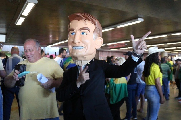 Bolsonaro quer que partidos aliados elejam 60% dos prefeitos em 2024 Bolsonaro quer que partidos aliados elejam 60% dos prefeitos em 2024