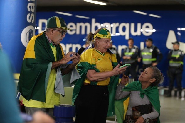 Bolsonaro quer que partidos aliados elejam 60% dos prefeitos em 2024 Bolsonaro quer que partidos aliados elejam 60% dos prefeitos em 2024