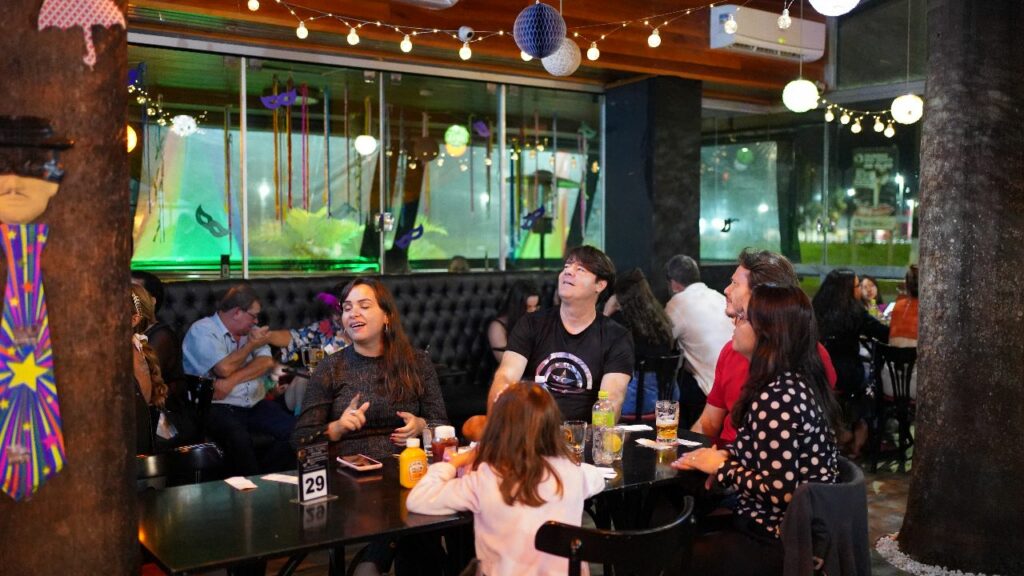 Sexta edição do Carnaval da Santinha no Del Toro Resto Bar foi um sucesso em Ponta Porã Sexta edição do Carnaval da Santinha no Del Toro Resto Bar foi um sucesso em Ponta Porã