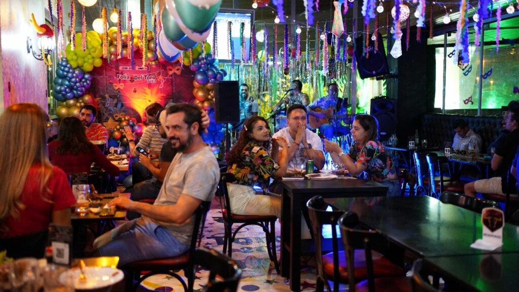 Sexta edição do Carnaval da Santinha no Del Toro Resto Bar foi um sucesso em Ponta Porã Sexta edição do Carnaval da Santinha no Del Toro Resto Bar foi um sucesso em Ponta Porã