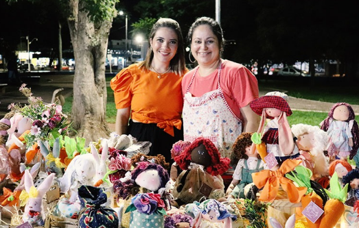 “Mulheres em Cena” reúne artistas e conscientiza contra violência doméstica em Amambai “Mulheres em Cena” reúne artistas e conscientiza contra violência doméstica em Amambai