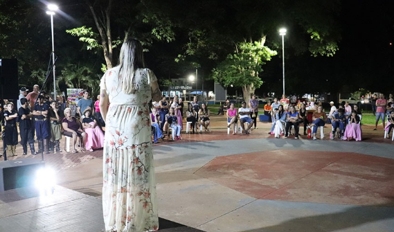 “Mulheres em Cena” reúne artistas e conscientiza contra violência doméstica em Amambai “Mulheres em Cena” reúne artistas e conscientiza contra violência doméstica em Amambai