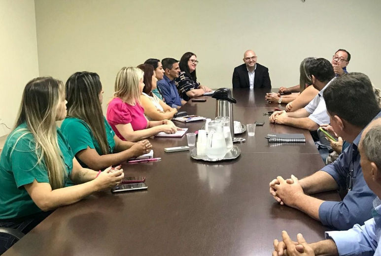 Presidente e vice da Câmara acompanham agenda do Secretário do Estado de Educação em Amambai