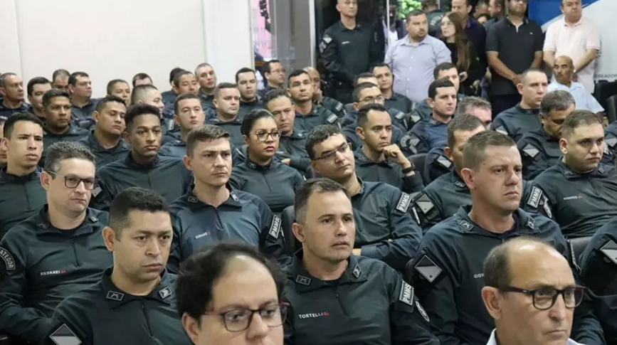 Solenidade de troca de comando da PM de Amambai foi realizada nesta quarta-feira Solenidade de troca de comando da PM de Amambai foi realizada nesta quarta-feira