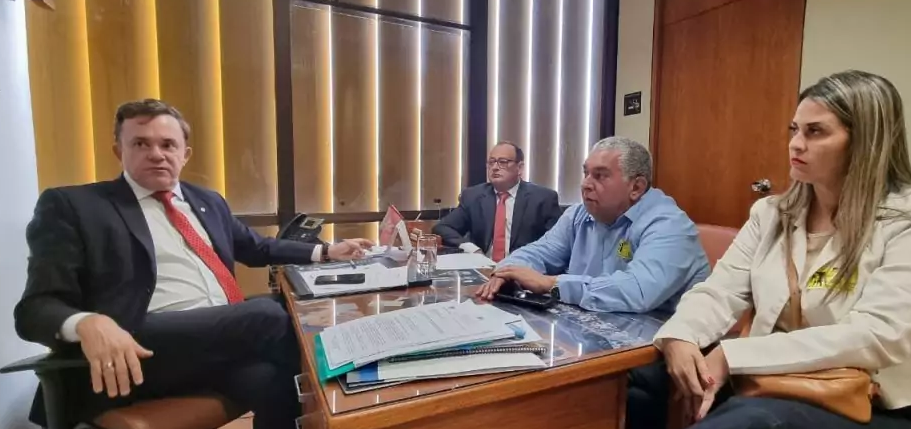 Prefeito de Amambai Dr. Bandeira intensifica agenda em Brasília