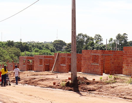 Prefeitura de Amambai realiza visita de acompanhamento às obras do projeto Sonho Meu com beneficiários Prefeitura de Amambai realiza visita de acompanhamento às obras do projeto Sonho Meu com beneficiários