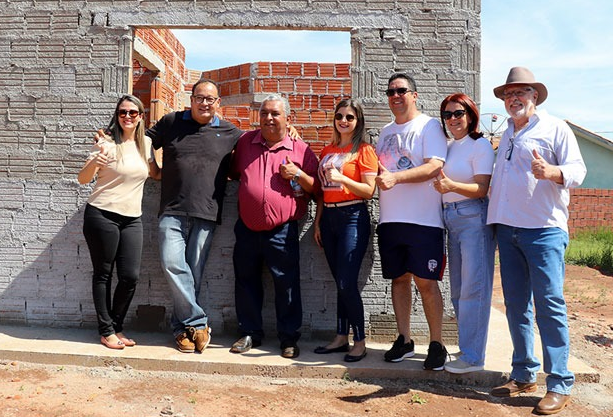Prefeitura de Amambai realiza visita de acompanhamento às obras do projeto Sonho Meu com beneficiários Prefeitura de Amambai realiza visita de acompanhamento às obras do projeto Sonho Meu com beneficiários