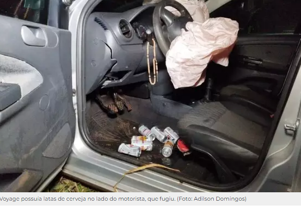 Adolescente morre e gêmeos saem feridos de acidente Adolescente morre e gêmeos saem feridos de acidente