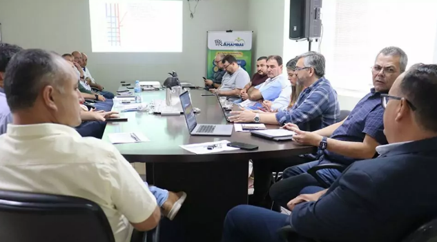 Diretores do Banco de Brasília (BRB) visitam Amambai para acompanharem o andamento de obras de infraestrutura Diretores do Banco de Brasília (BRB) visitam Amambai para acompanharem o andamento de obras de infraestrutura