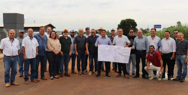 Diretores do Banco de Brasília (BRB) visitam Amambai para acompanharem o andamento de obras de infraestrutura Diretores do Banco de Brasília (BRB) visitam Amambai para acompanharem o andamento de obras de infraestrutura