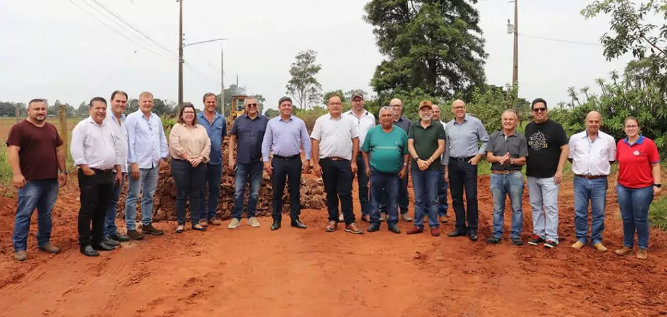 Diretores do Banco de Brasília (BRB) visitam Amambai para acompanharem o andamento de obras de infraestrutura Diretores do Banco de Brasília (BRB) visitam Amambai para acompanharem o andamento de obras de infraestrutura