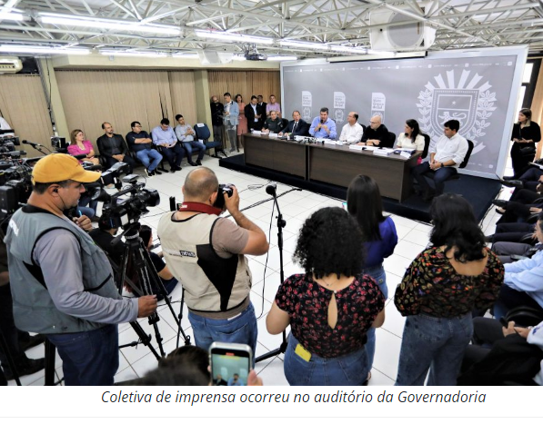 Governo terá reforço na ronda policial, ampliação do monitoramento e botão de pânico nas escolas Governo terá reforço na ronda policial, ampliação do monitoramento e botão de pânico nas escolas