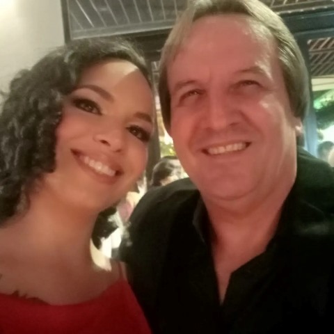 Veja quem faz aniversário hoje, 09/04/23, por Dora Nunes Veja quem faz aniversário hoje, 09/04/23, por Dora Nunes