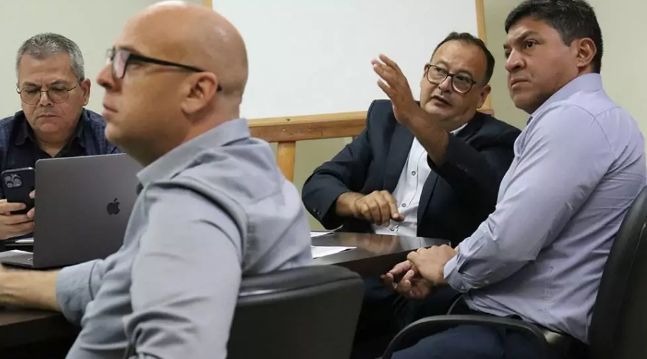 Diretores do Banco de Brasília (BRB) visitam Amambai para acompanharem o andamento de obras de infraestrutura Diretores do Banco de Brasília (BRB) visitam Amambai para acompanharem o andamento de obras de infraestrutura
