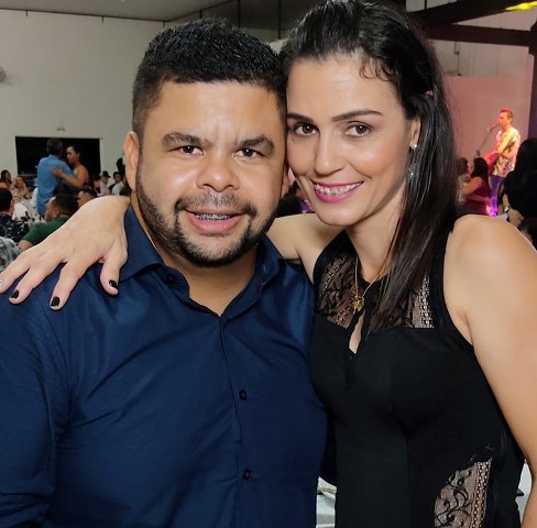 Veja quem faz aniversário hoje, 15/04/23, por Dora Nunes Veja quem faz aniversário hoje, 15/04/23, por Dora Nunes