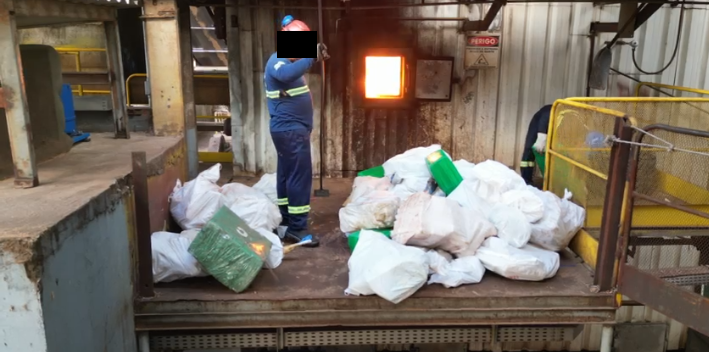 Ponta Porã: PF incinera mais de 11 toneladas de entorpecentes Ponta Porã: PF incinera mais de 11 toneladas de entorpecentes
