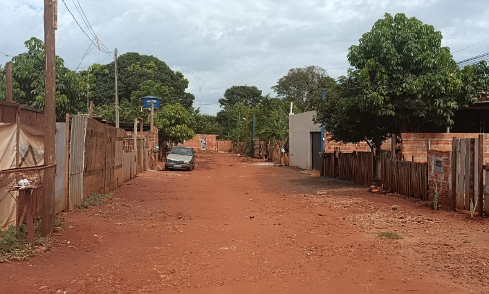 Governo atendeu Deputada Lia e lotes do Guaviral serão regularizados Governo atendeu Deputada Lia e lotes do Guaviral serão regularizados