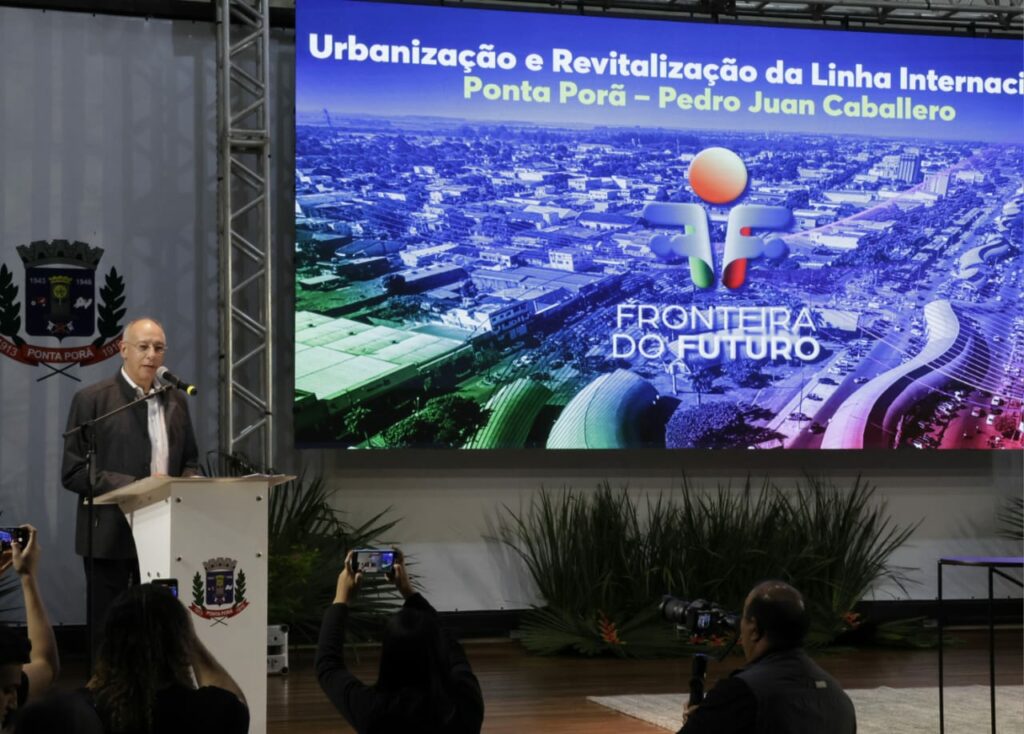 Revitalização da linha internacional vai acabar com 17 pontos de alagamento em Ponta Porã Revitalização da linha internacional vai acabar com 17 pontos de alagamento em Ponta Porã