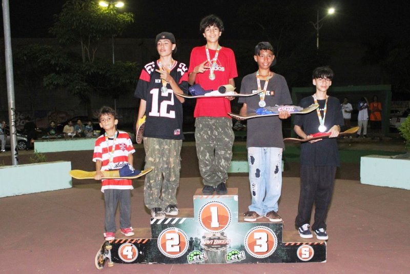 Em Navirai, 3º Campeonato de Skate reuniu mais de 80 participantes do MS, PR, SP e PY