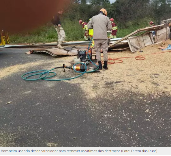 Acidente envolvendo duas carretas e uma camionete deixa dois mortos na BR-163