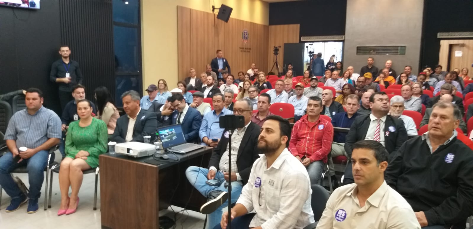 Eduardo Campos apoia possível volta de ferrovia a Ponta Porã Eduardo Campos apoia possível volta de ferrovia a Ponta Porã