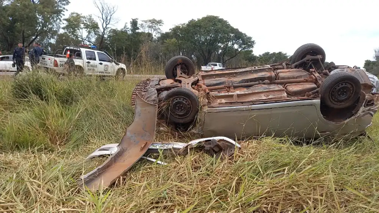 Pareja de comunicadores mueren en un accidente en Amambay Pareja de comunicadores mueren en un accidente en Amambay