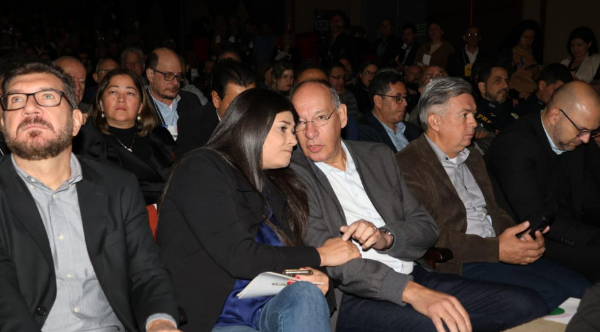 “Oportunidade para discutir o país”, afirma Peluffo sobre plenária do PPA da União em MS “Oportunidade para discutir o país”, afirma Peluffo sobre plenária do PPA da União em MS