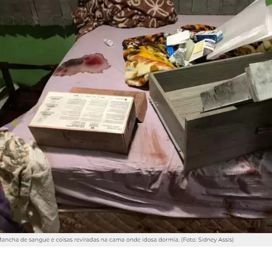 Homem de 42 anos é executado a tiros quando chegava em casa Homem de 42 anos é executado a tiros quando chegava em casa