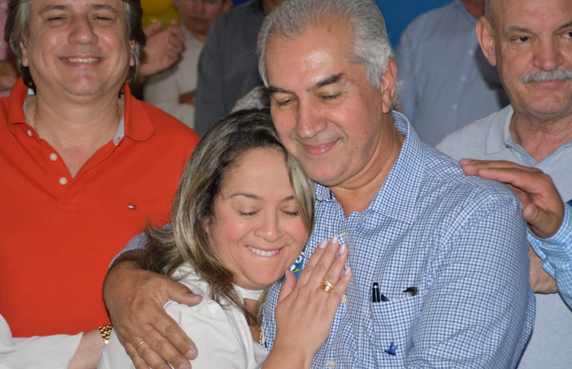 Em festa de filiação de Juliano Ferro, Lia nogueira destaca liderança de Reinaldo Azambuja