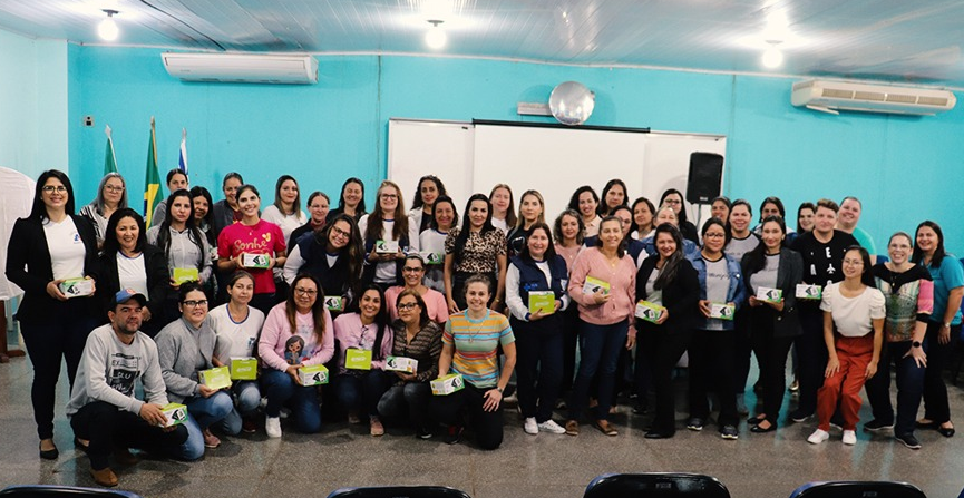 Prefeito de Amambai parabeniza agentes de saúde em cerimônia de encerramento do curso técnico Prefeito de Amambai parabeniza agentes de saúde em cerimônia de encerramento do curso técnico