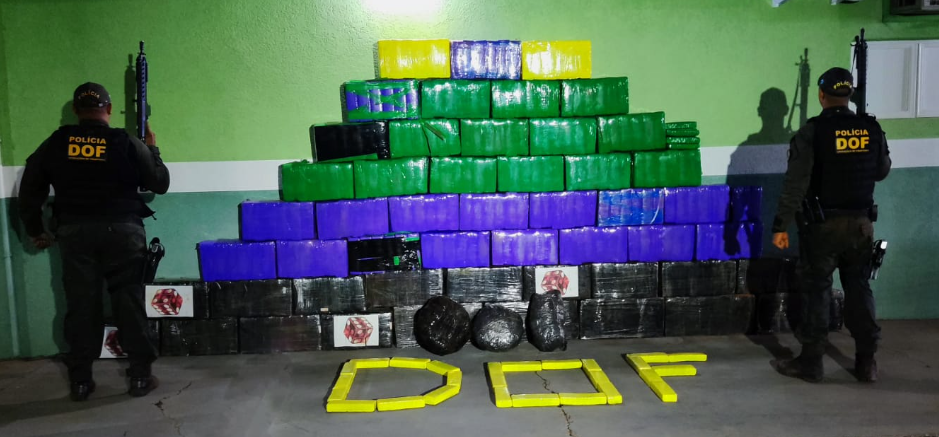 Veículos carregado com maconha é recuperado pelo DOF Veículos carregado com maconha é recuperado pelo DOF