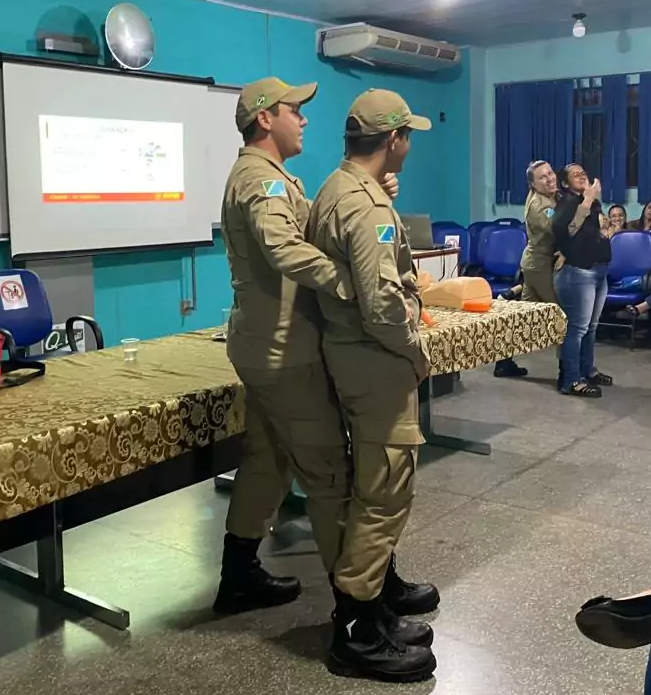 Prefeitura de Amambai e Corpo de Bombeiros realiza capacitação de primeiros socorros para profissionais da Educação Infantil Prefeitura de Amambai e Corpo de Bombeiros realiza capacitação de primeiros socorros para profissionais da Educação Infantil